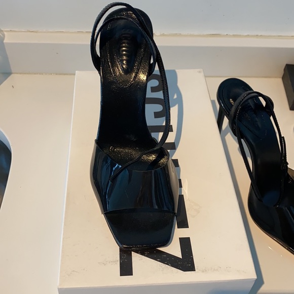 Schutz heels - Picture 3 of 4